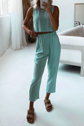 Ensemble deux pièces sans manches à col rond et fente unie